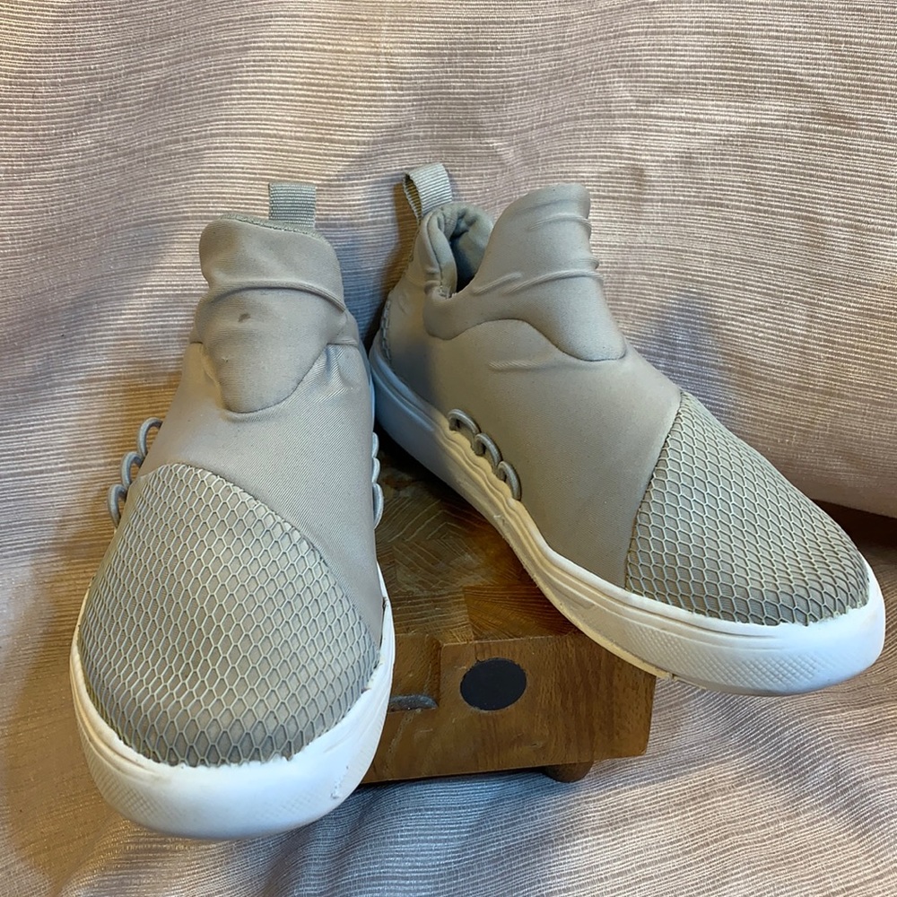 Brash glove sneakers soft and comfy